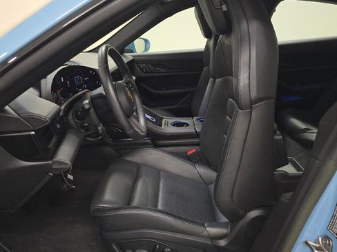 Used 2023 Porsche Taycan w/ Premium Package image 6