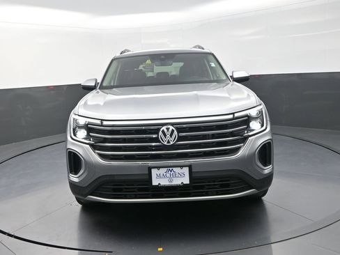 New 2026 Volkswagen Atlas SE image 2