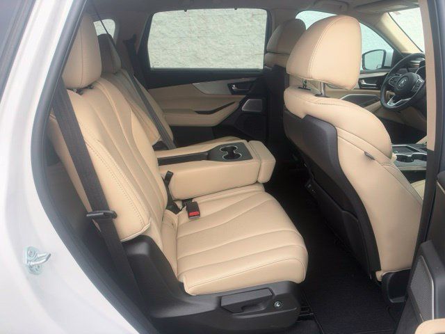 Used 2025 Acura MDX w/ Technology Package AWD/4WD image 10