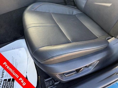 Used 2025 Toyota Camry XLE w/ Premium Package image 17