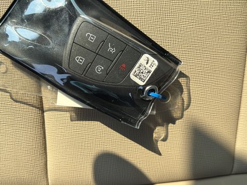 Used 2026 Buick Enclave Preferred w/ Power Package FWD image 38