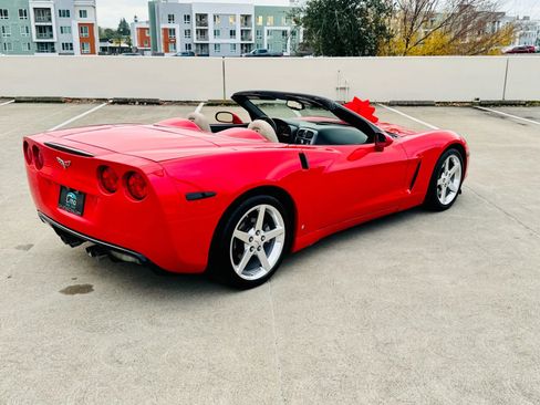 Used 2006 Chevrolet Corvette Convertible w/ Preferred Equipment Group RWD image 7