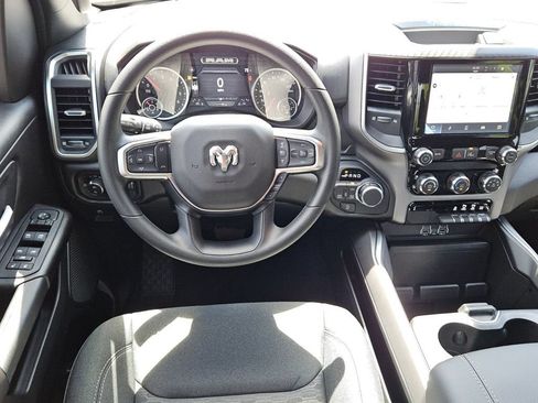 New 2026 RAM 1500 Express AWD/4WD image 12