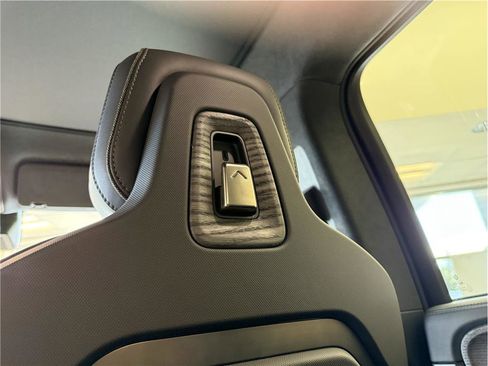 Used 2022 Rivian R1T Adventure image 39