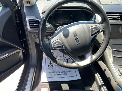 Used 2013 Lincoln MKZ AWD image 17