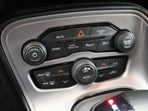 Used 2023 Dodge Challenger R/T image 16