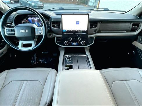 Certified 2023 Ford Expedition Limited image 15