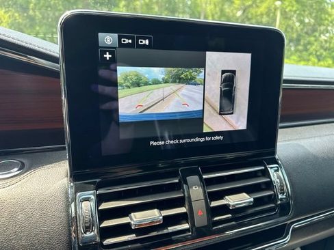 Used 2018 Lincoln Navigator Reserve AWD/4WD image 21