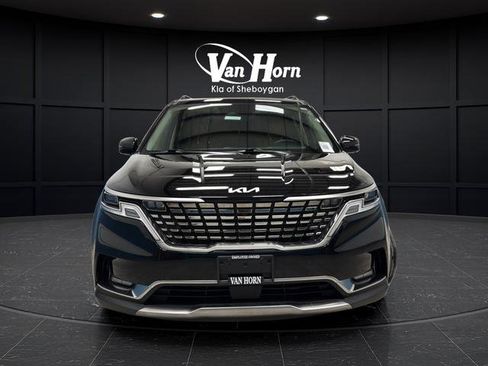 Used 2024 Kia Carnival SX Prestige image 8