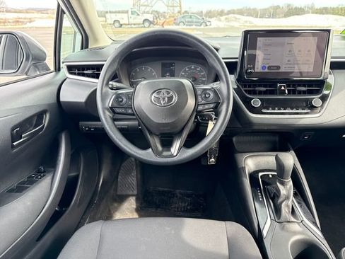 Used 2024 Toyota Corolla LE image 19