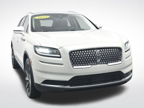 Used 2022 Lincoln Nautilus Reserve w/ Equipment Group 201A AWD/4WD image 3