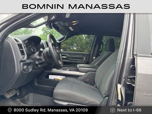 Used 2024 RAM 2500 Big Horn w/ Sport Appearance Package AWD/4WD image 5