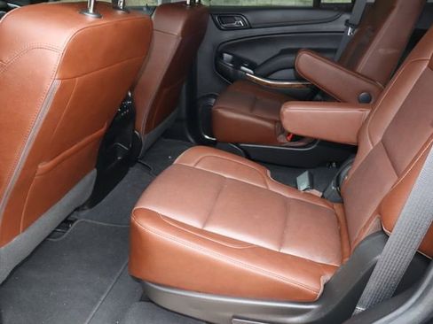Used 2019 Chevrolet Tahoe Premier w/ Premier Plus Edition RWD image 6