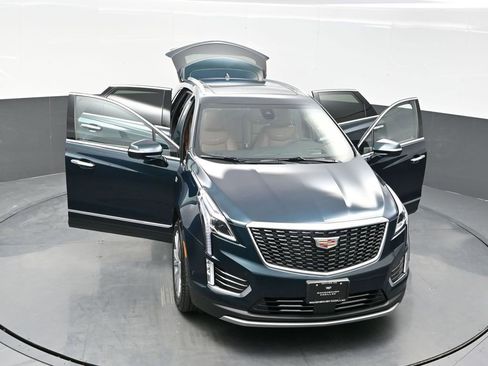 New 2025 Cadillac XT5 Premium Luxury w/ Technology Package AWD/4WD image 34