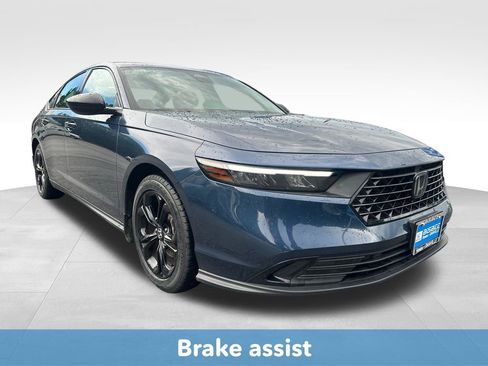 Certified 2025 Honda Accord SE image 10