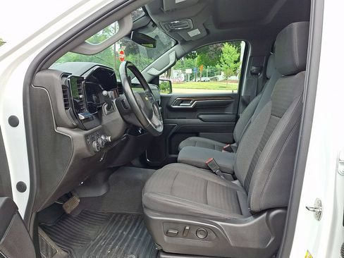 Certified 2024 Chevrolet Silverado 1500 LT AWD/4WD image 13