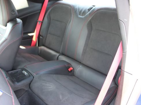 Used 2022 Chevrolet Camaro ZL1 RWD image 18