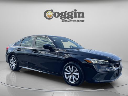 Used 2023 Honda Civic LX image 9