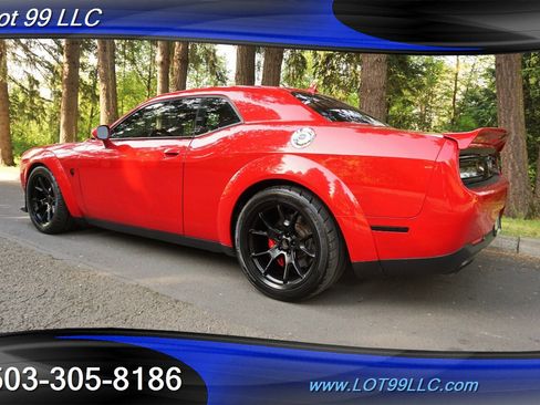 Used 2015 Dodge Challenger SRT Hellcat image 11