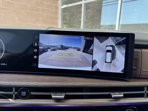 Used 2024 Hyundai Santa Fe Limited image 20