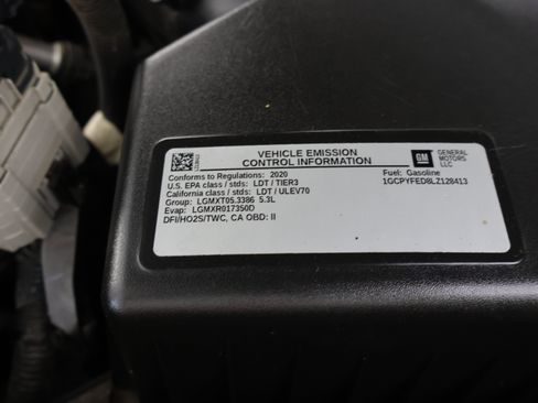 Used 2020 Chevrolet Silverado 1500 LT Trail Boss AWD/4WD image 19
