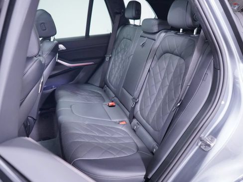 Used 2026 BMW X5 sDrive40i w/ M Sport Package RWD image 9