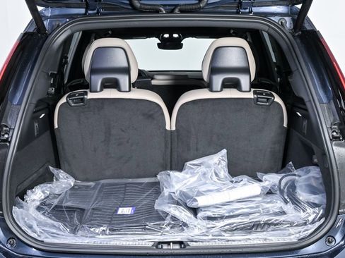 New 2026 Volvo XC90 T8 Ultra w/ Protection Package AWD/4WD image 32