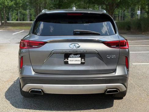 Used 2019 INFINITI QX50 Essential w/ Premium Heat Package FWD image 4