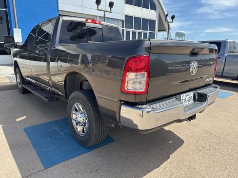 Used 2024 RAM 2500 Tradesman w/ Chrome Appearance Group image 5