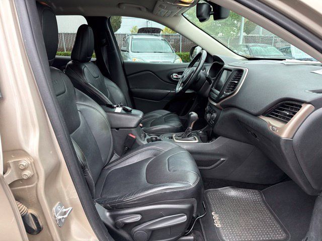 Used 2014 Jeep Cherokee Limited w/ Luxury Group AWD/4WD image 10