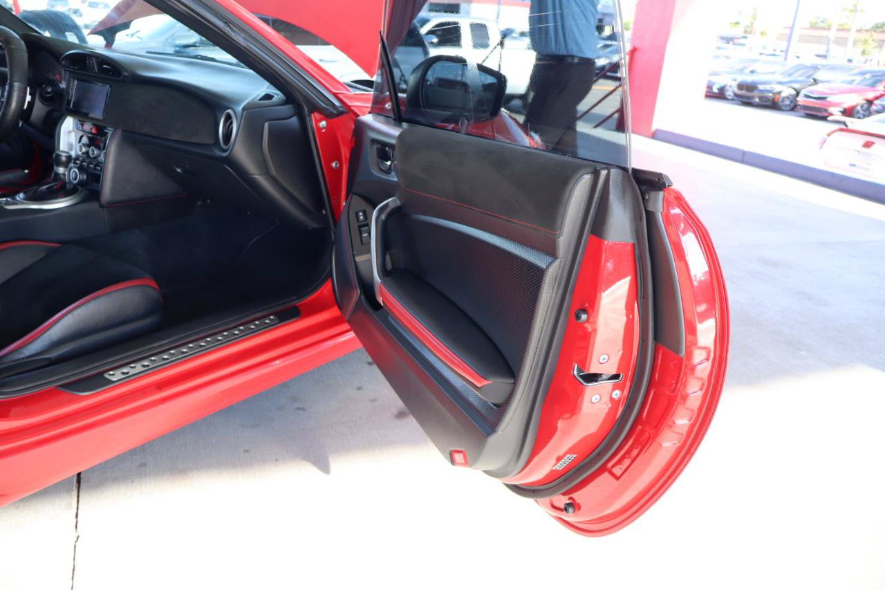 Used 2020 Toyota 86 RWD image 33