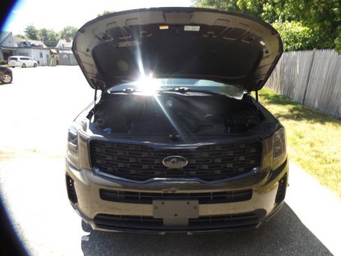 Used 2021 Kia Telluride EX w/ EX Premium Package AWD/4WD image 12
