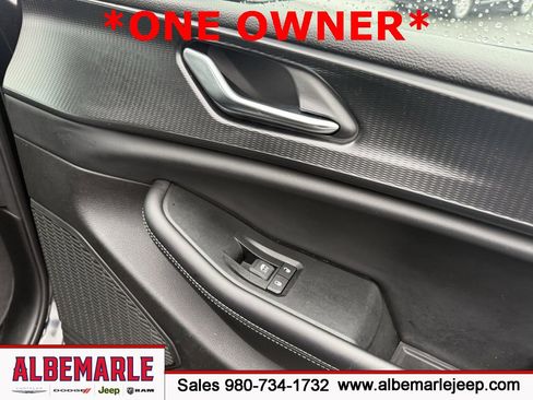 Used 2024 Jeep Grand Cherokee L Altitude image 30