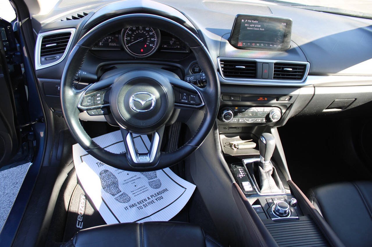 Used 2017 MAZDA MAZDA3 Touring FWD image 16