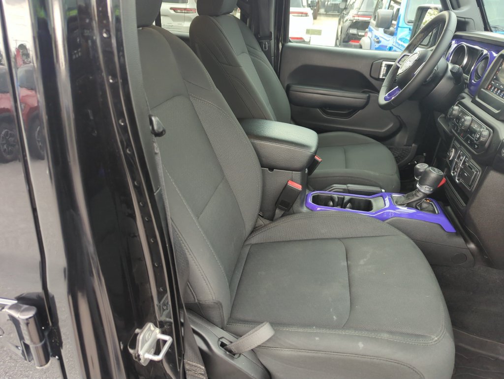 Used 2022 Jeep Wrangler Unlimited Sport AWD/4WD image 34