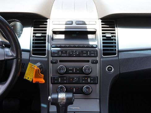 Used 2012 Ford Taurus SEL FWD image 31