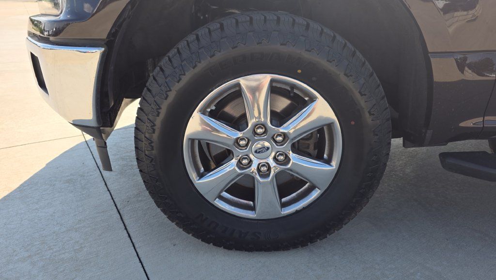 Used 2019 Ford F150 XLT w/ Equipment Group 302A Luxury AWD/4WD image 11