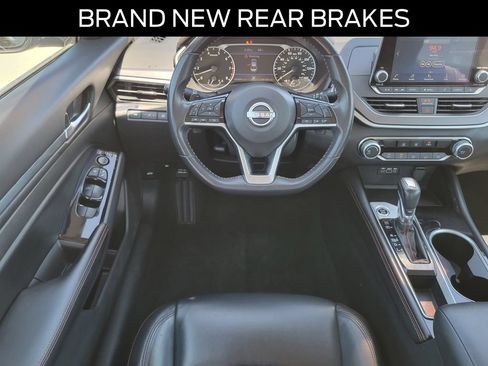 Used 2024 Nissan Altima 2.5 SR FWD image 9
