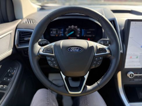 Used 2023 Ford Edge SEL w/ Convenience Package image 15