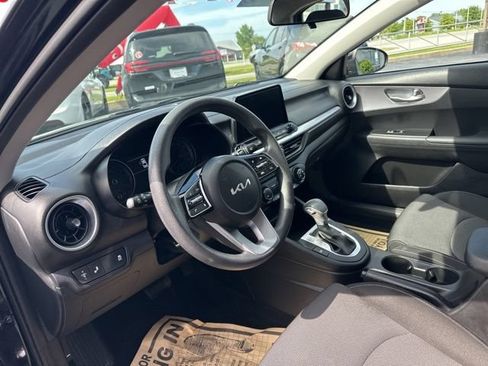 Certified 2024 Kia Forte LXS w/ LXS Technology Package FWD image 29
