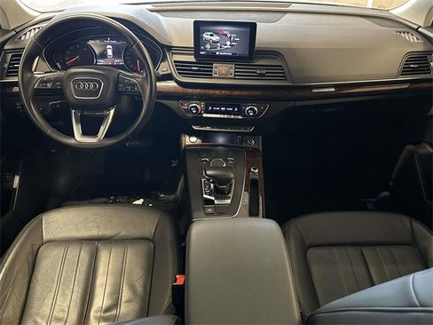 Used 2020 Audi Q5 2.0T Premium w/ Convenience Package image 16