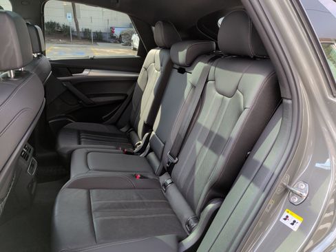 Used 2023 Audi Q5 2.0T Premium Plus w/ Premium Plus Package image 33