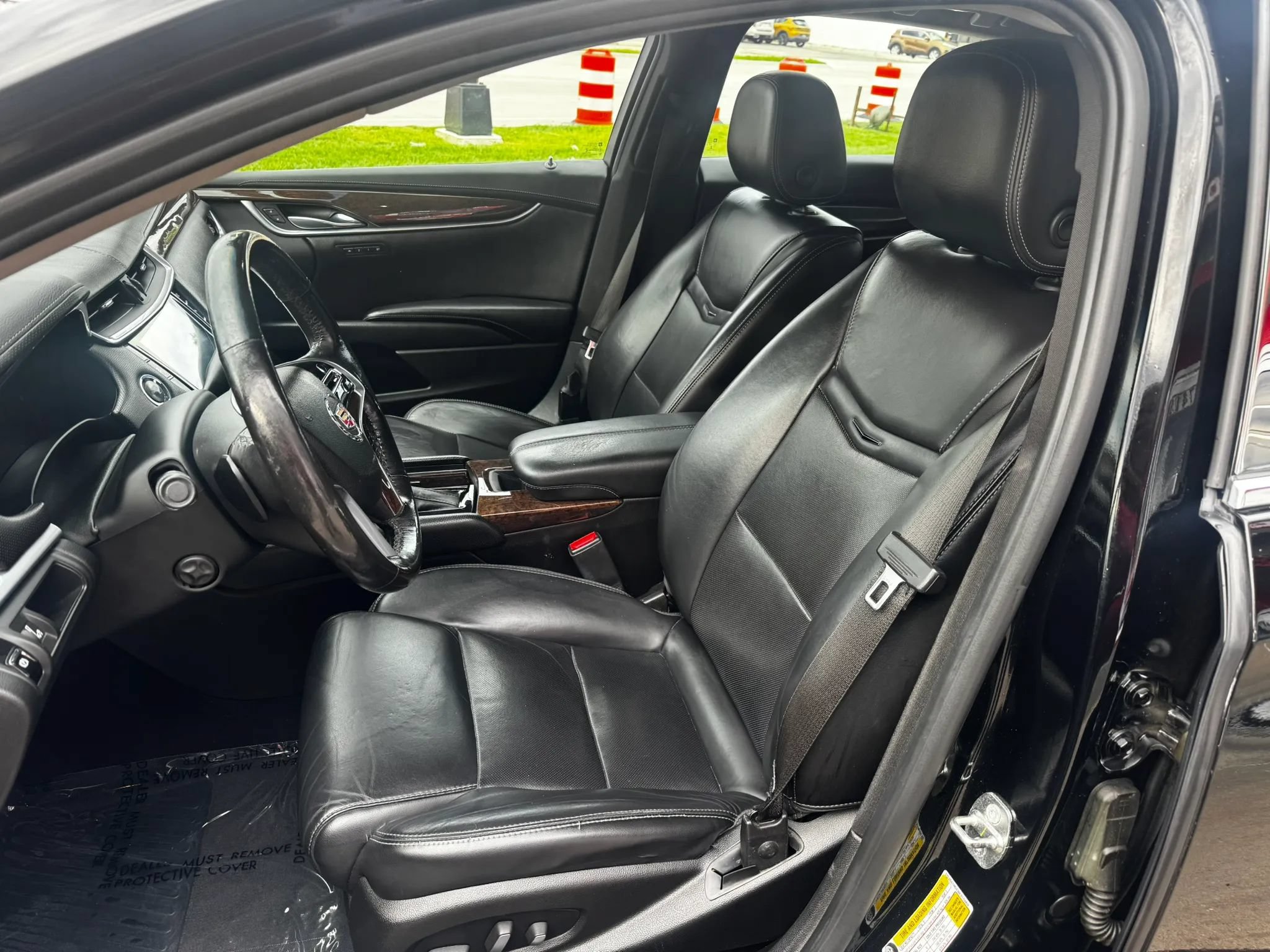 Used 2015 Cadillac XTS Luxury FWD image 14
