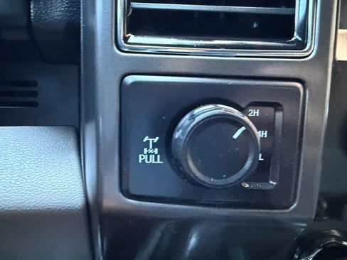 Used 2018 Ford F150 XLT w/ Equipment Group 302A Luxury AWD/4WD image 12