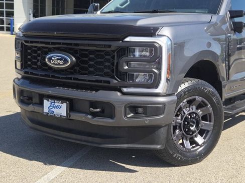 Used 2024 Ford F250 Lariat w/ Lariat Ultimate Package AWD/4WD image 2