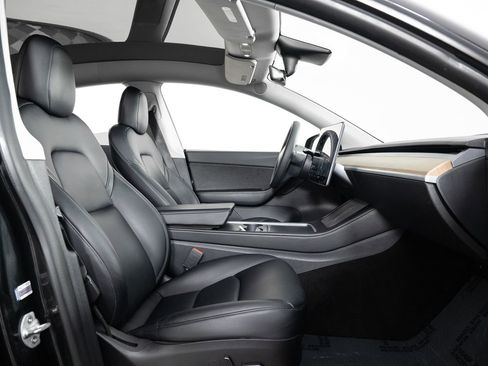 Used 2021 Tesla Model Y Performance image 28