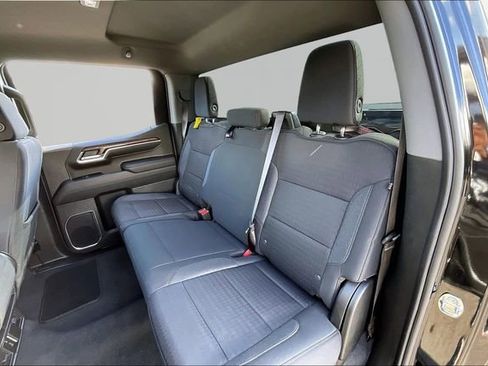 Used 2022 Chevrolet Silverado 1500 LT AWD/4WD image 16
