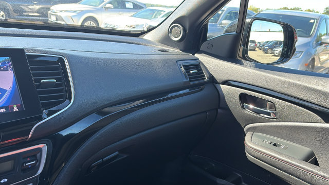 Used 2023 Honda Ridgeline Black Edition image 22