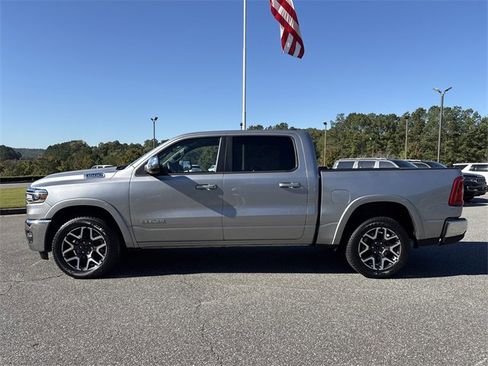 Used 2025 RAM 1500 Laramie image 8