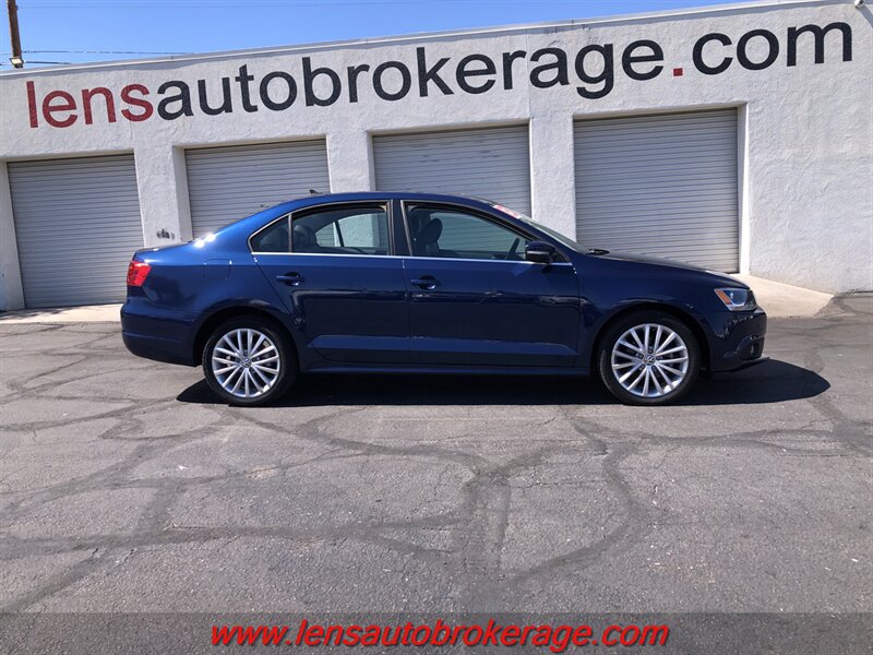 Used 2013 Volkswagen Jetta TDI FWD image 1